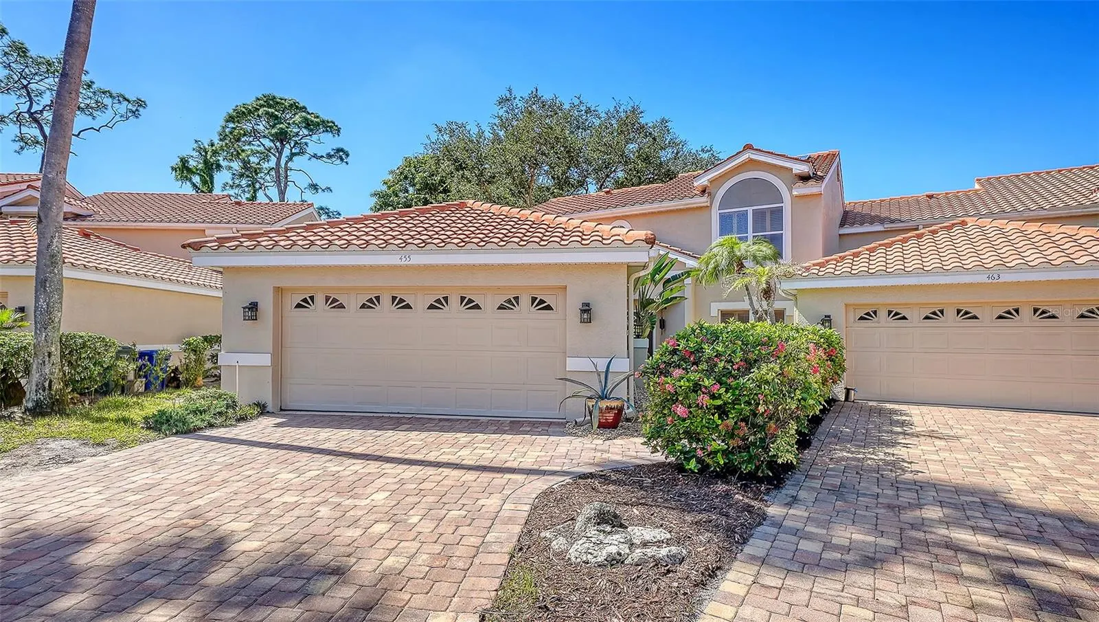 455 OAK POINT RD