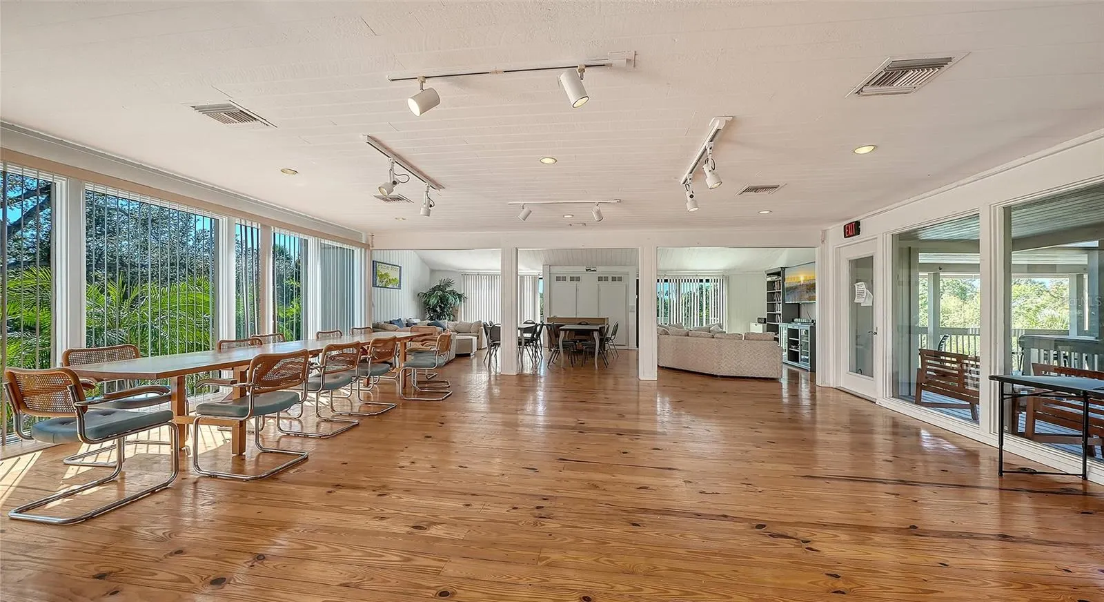455 OAK POINT RD