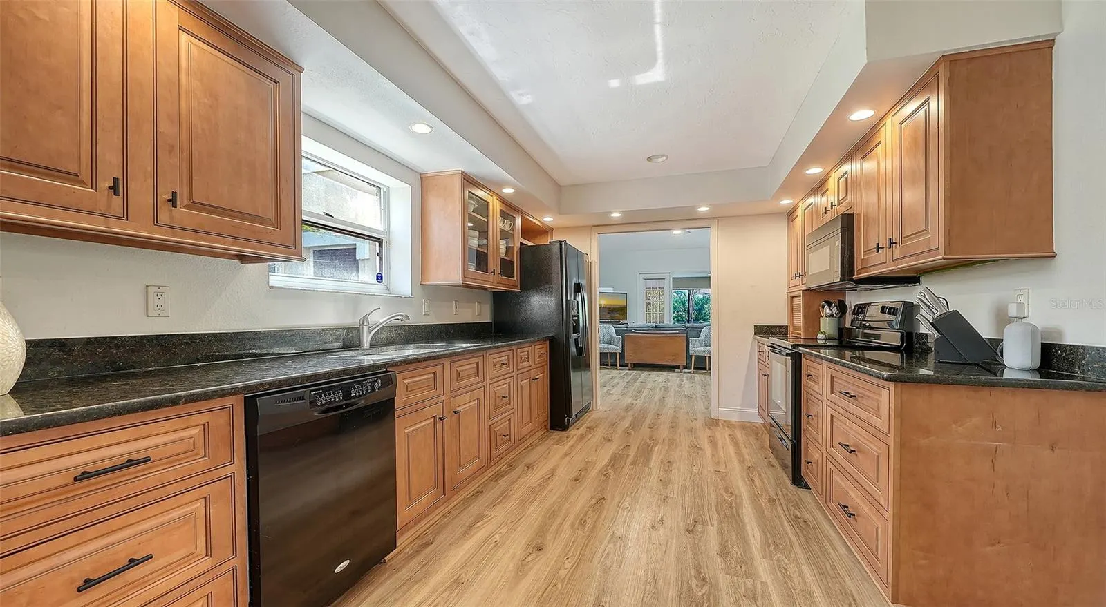 455 OAK POINT RD