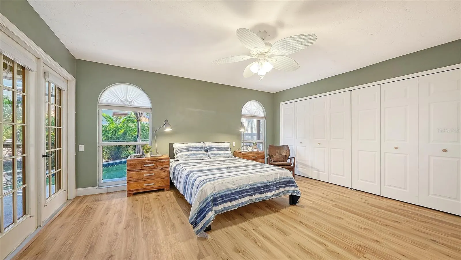 455 OAK POINT RD