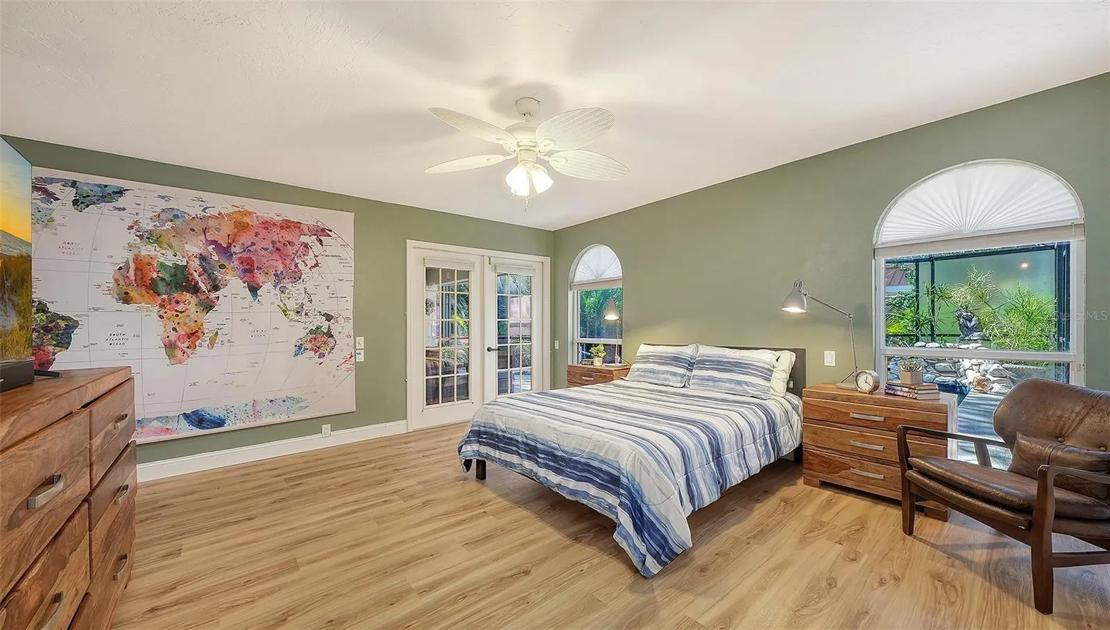 455 OAK POINT RD