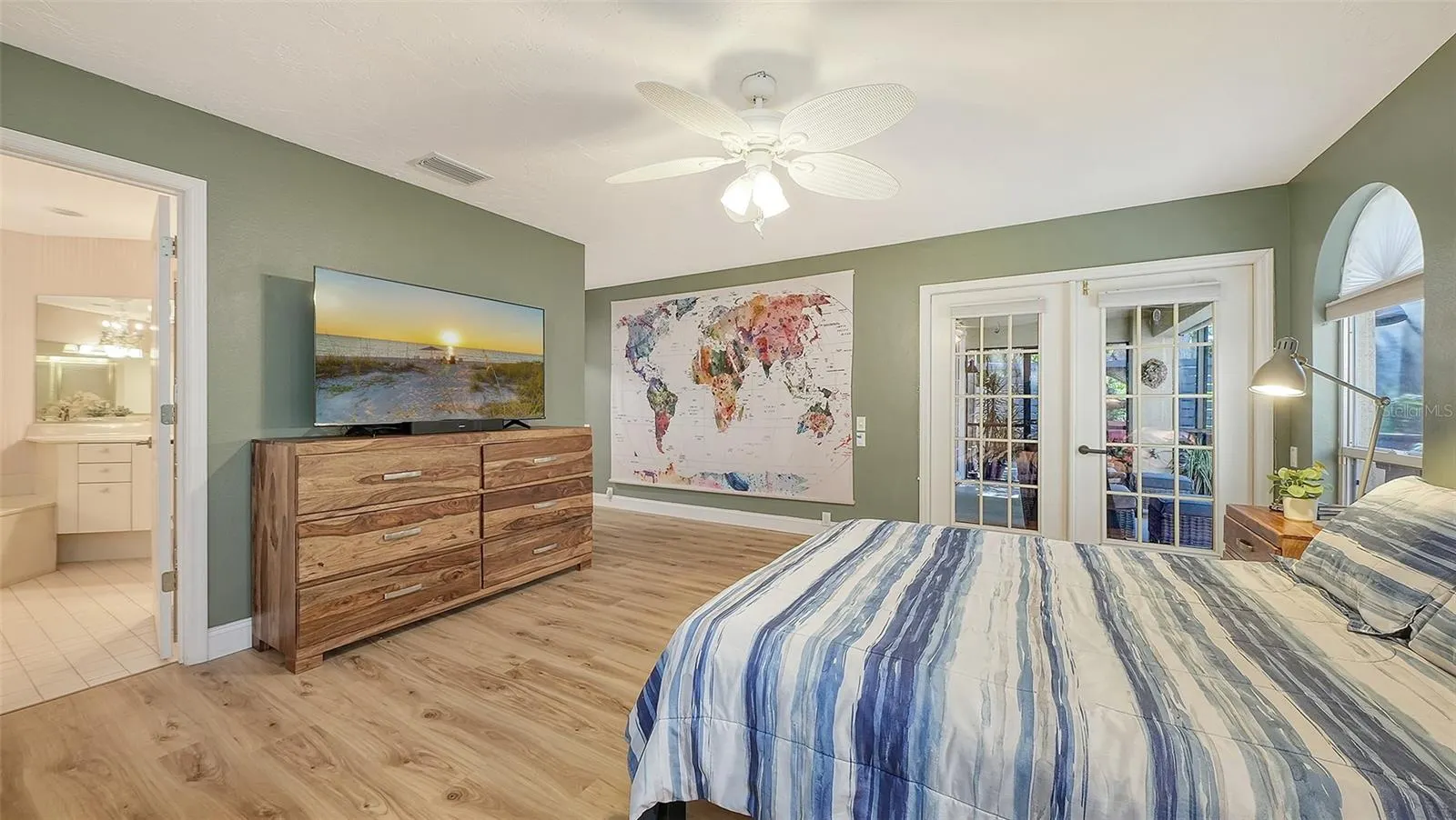 455 OAK POINT RD