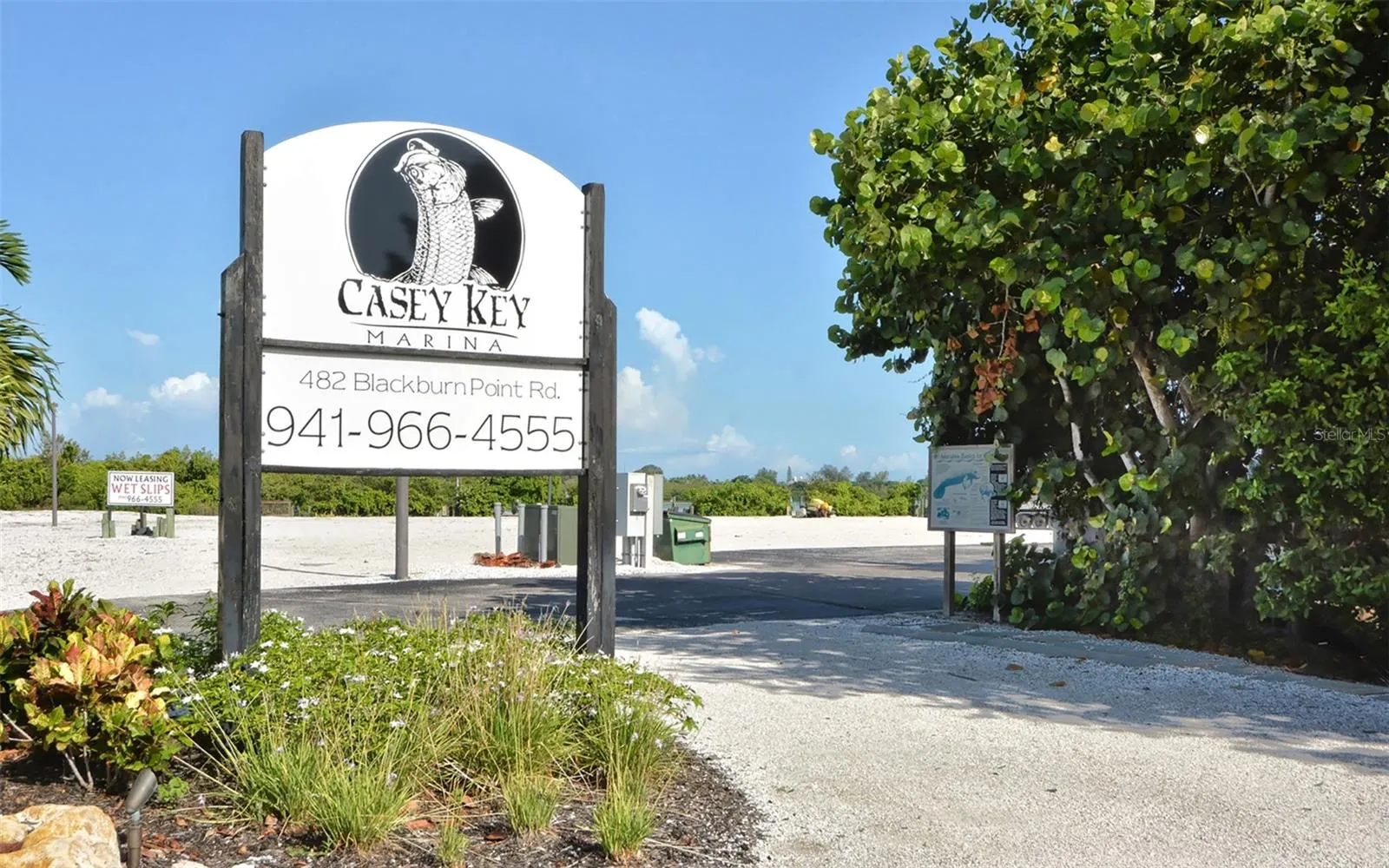 455 OAK POINT RD