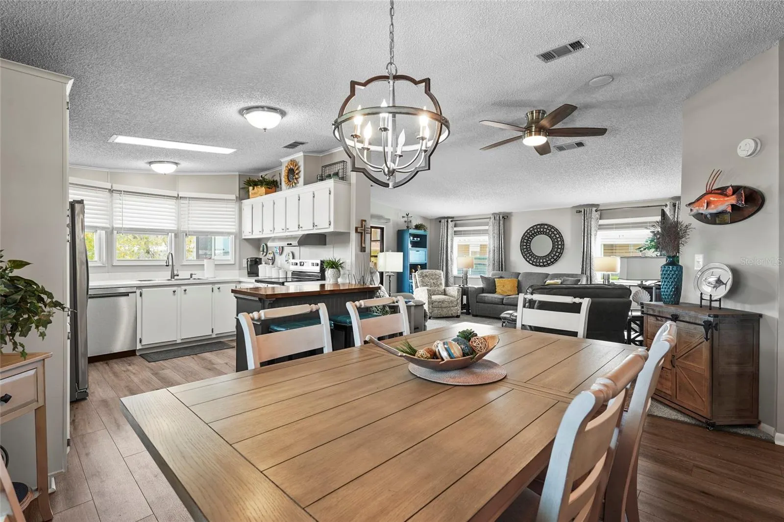 8470 IMPERIAL CIR