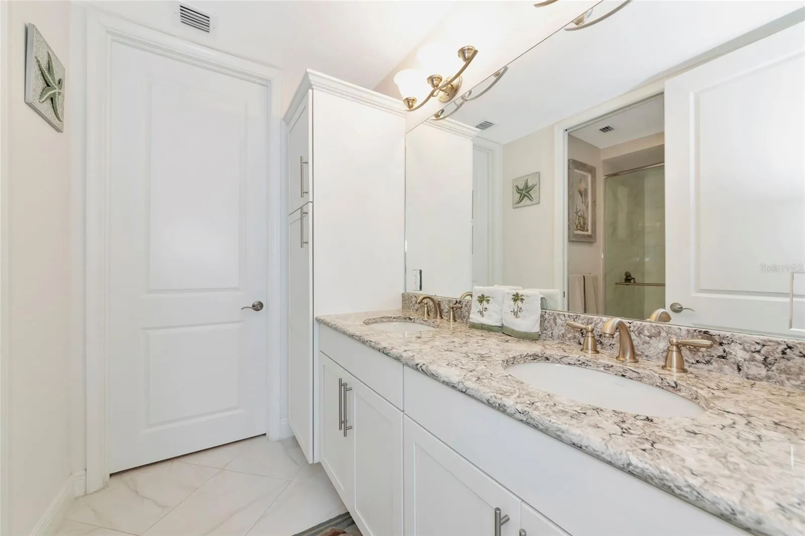395 ARUBA CIR #203 #203