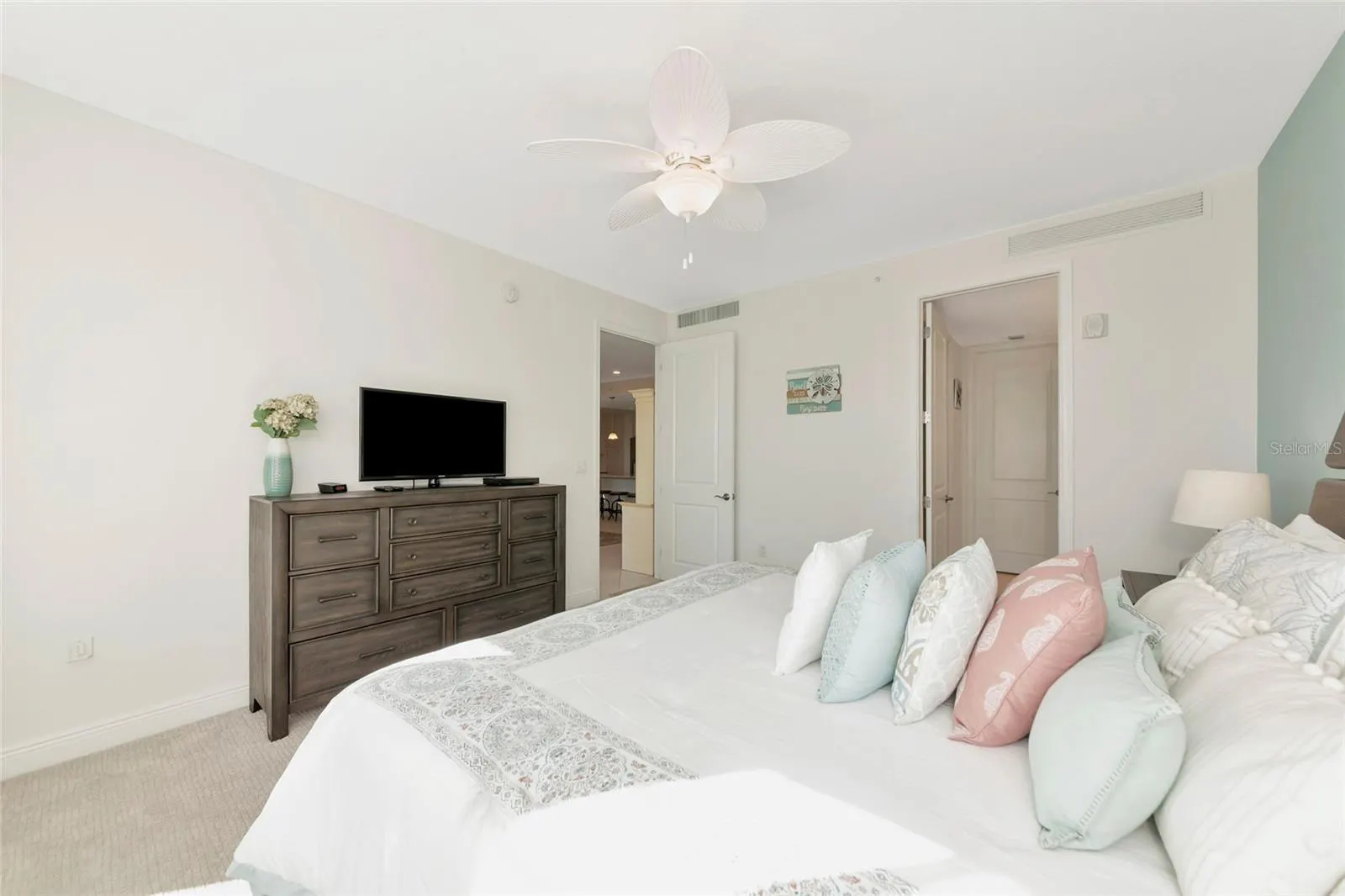 395 ARUBA CIR #203 #203