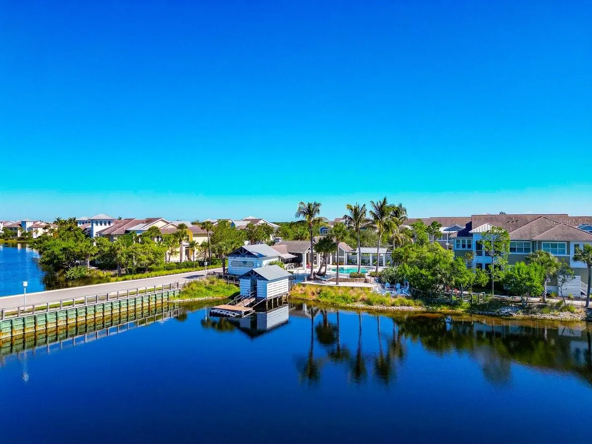 395 ARUBA CIR #203 #203