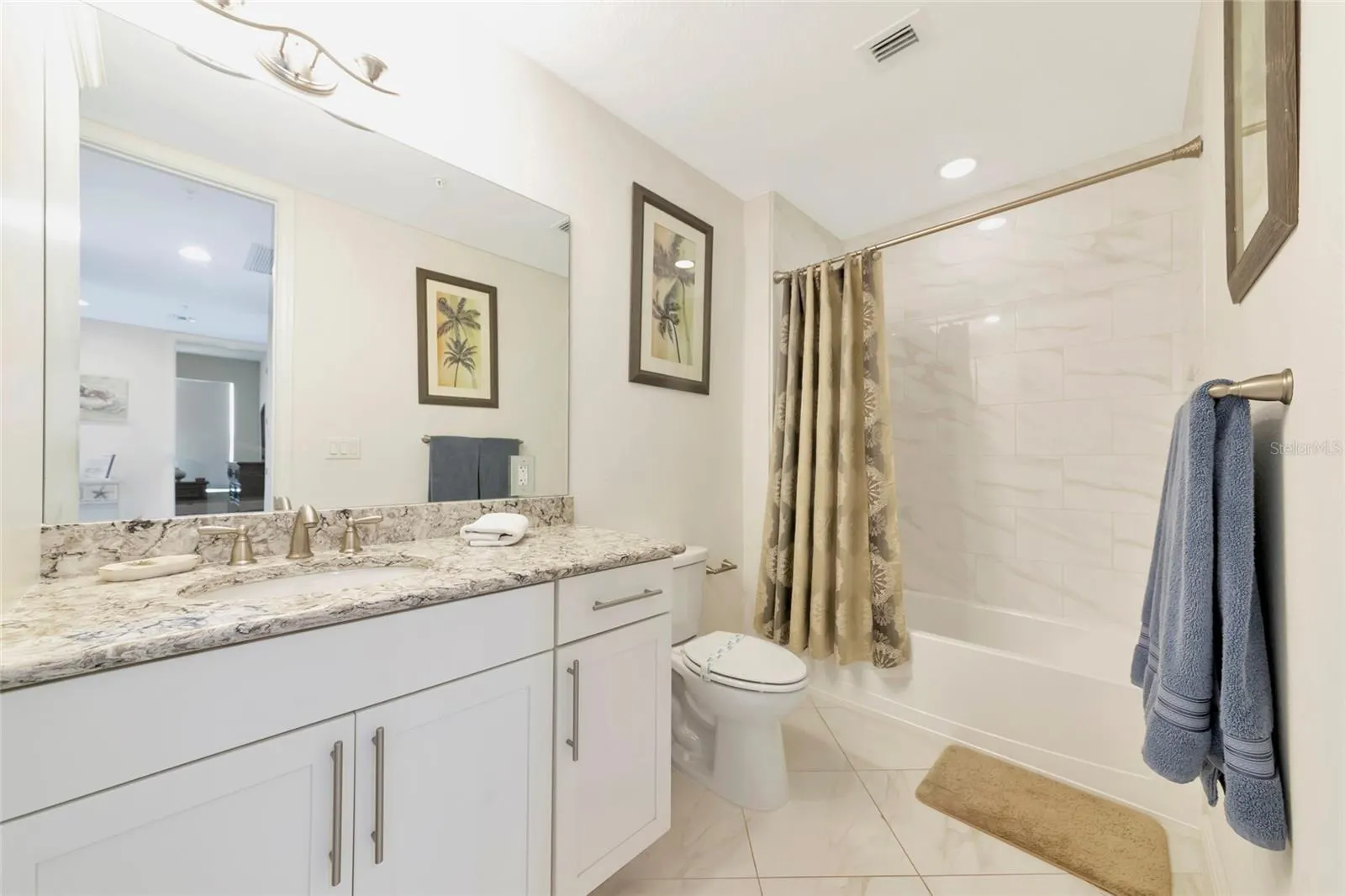 395 ARUBA CIR #203 #203