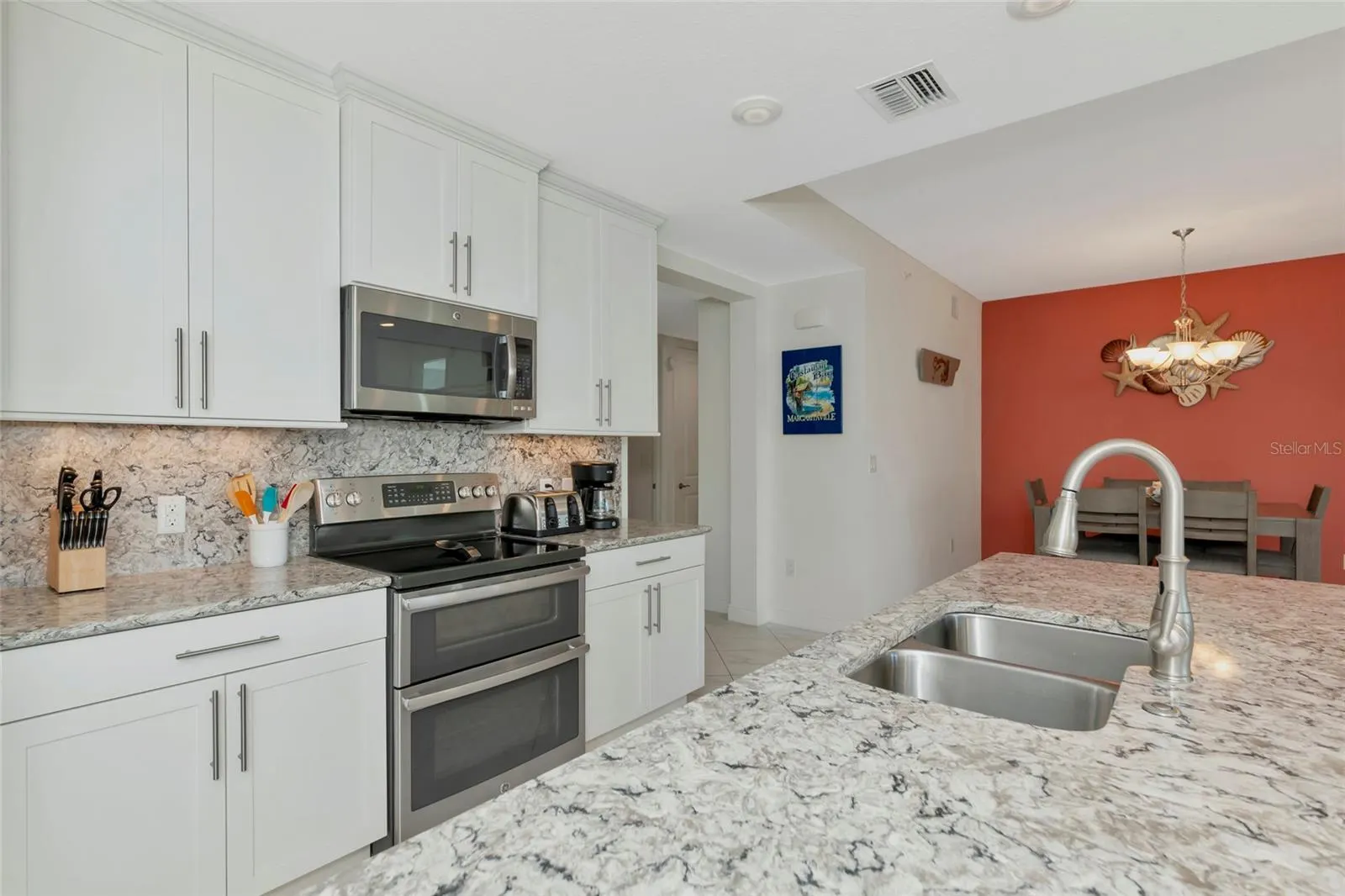 395 ARUBA CIR #203 #203