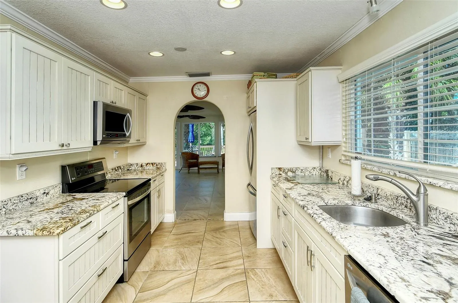 9393 MIDNIGHT PASS RD #606 #606