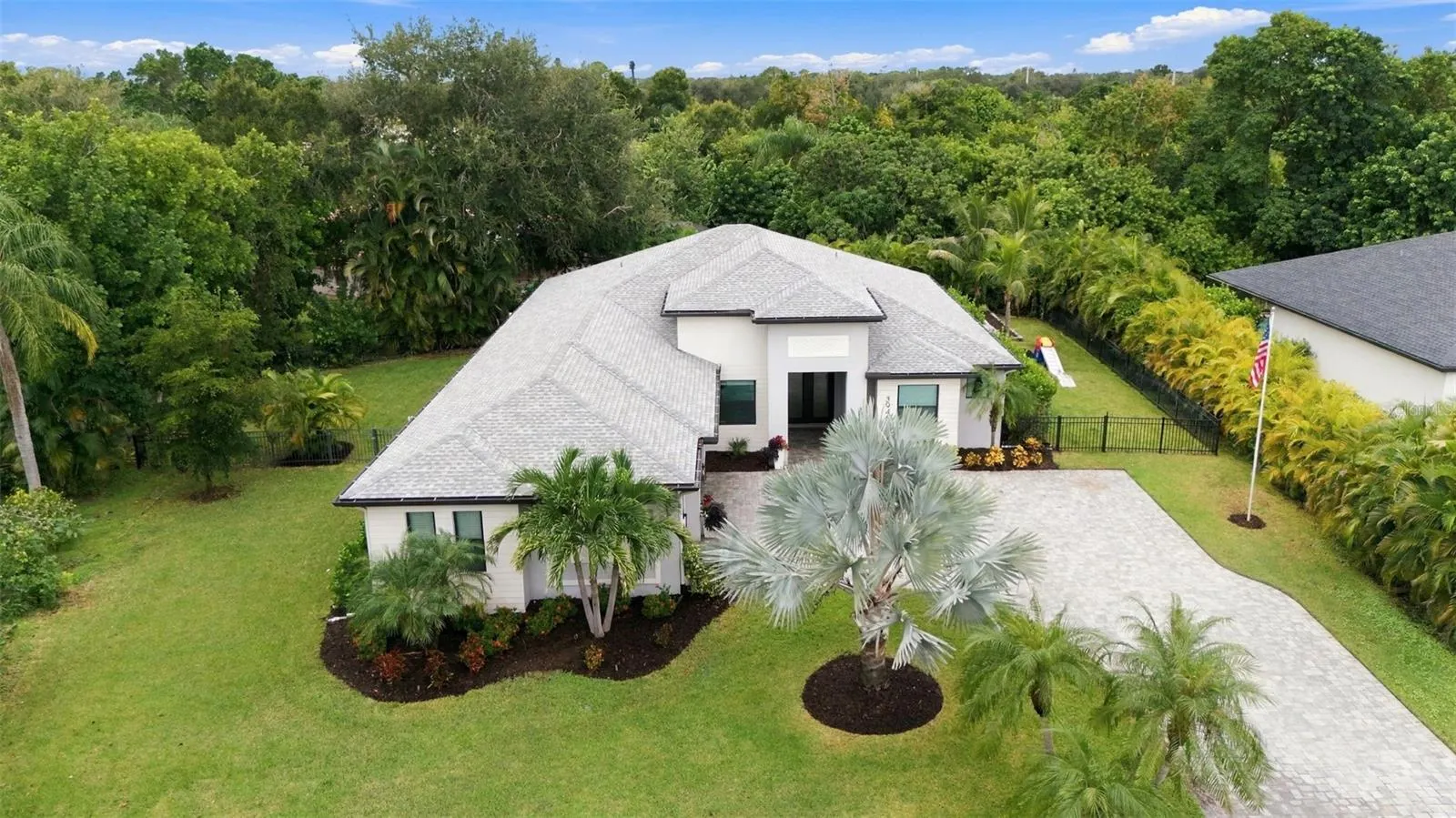 3946 COUNTRY VIEW DR