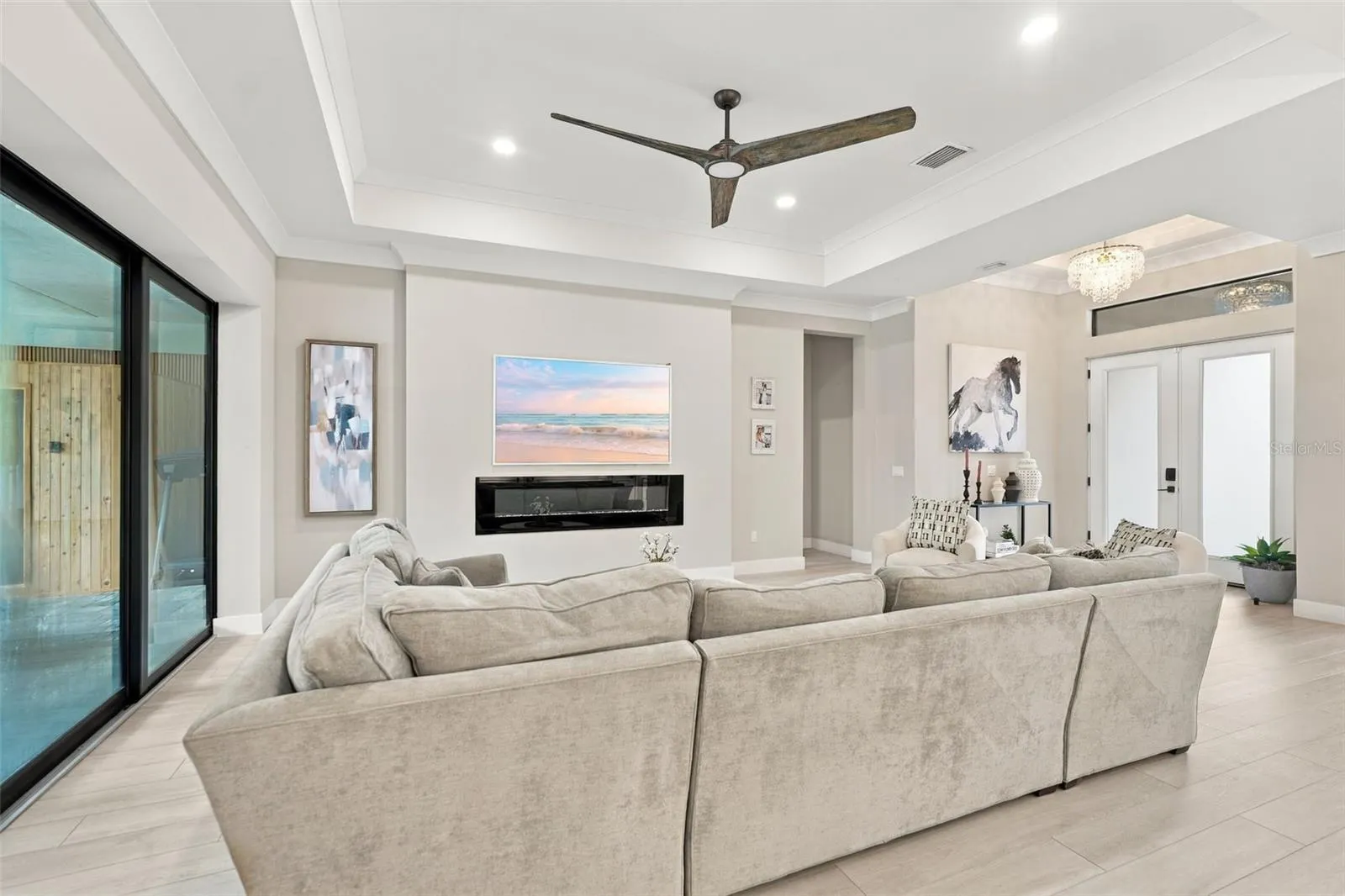 3946 COUNTRY VIEW DR