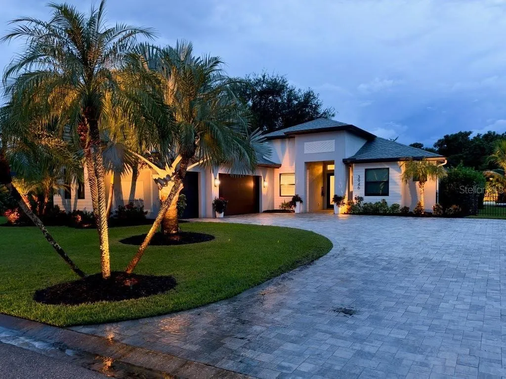 3946 COUNTRY VIEW DR