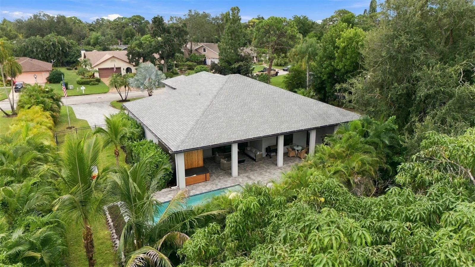 3946 COUNTRY VIEW DR