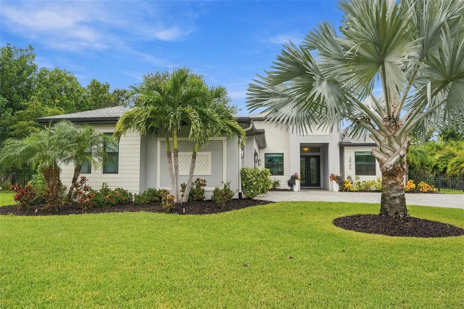 3946 COUNTRY VIEW DR