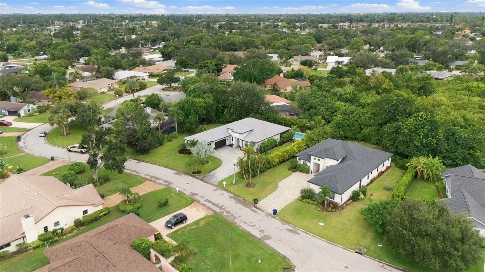3946 COUNTRY VIEW DR