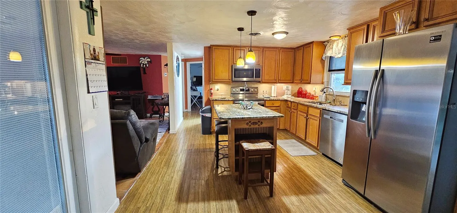 1120 LAMPP DR