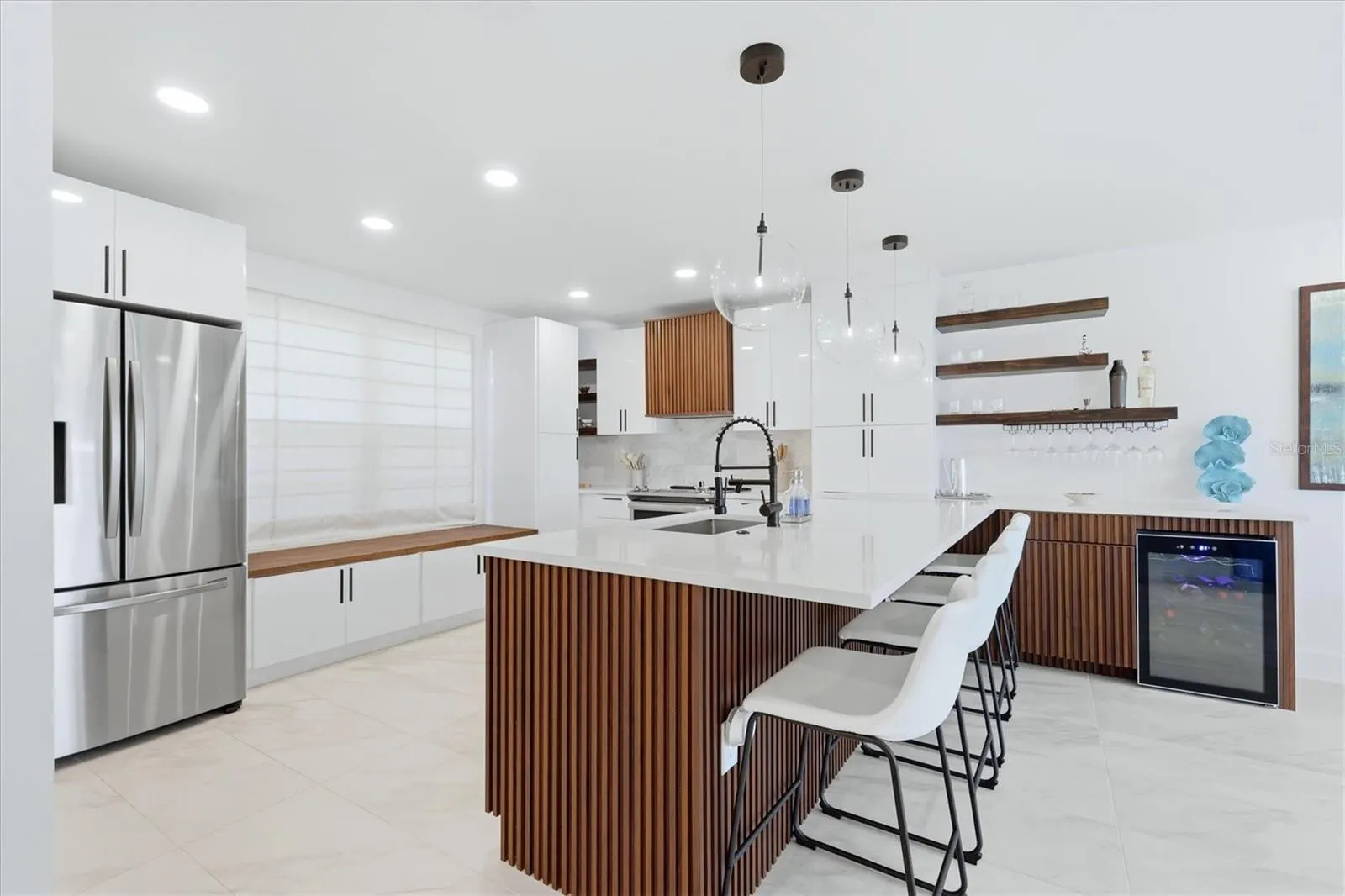 605 SUTTON PL #101 #101