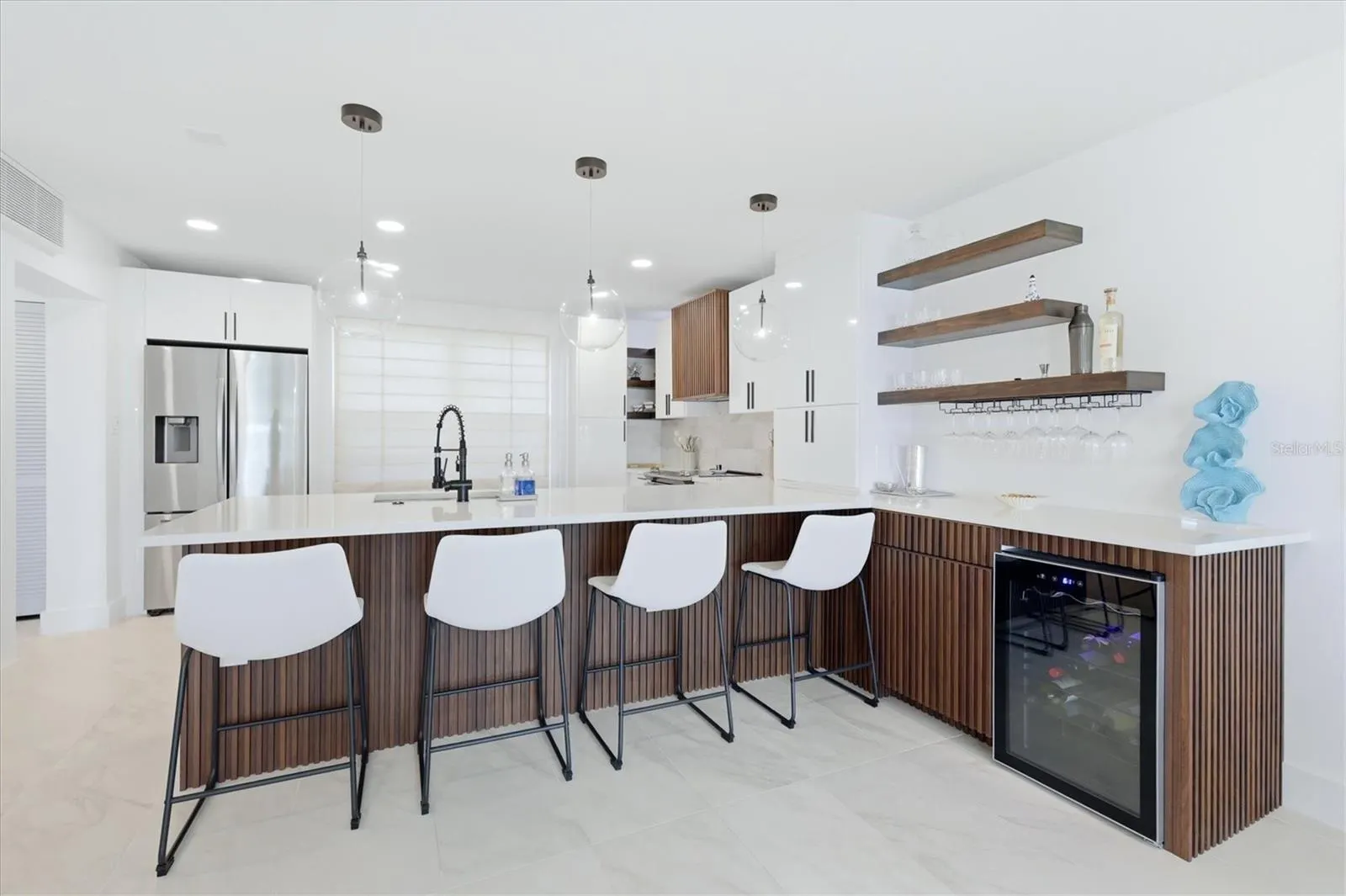 605 SUTTON PL #101 #101
