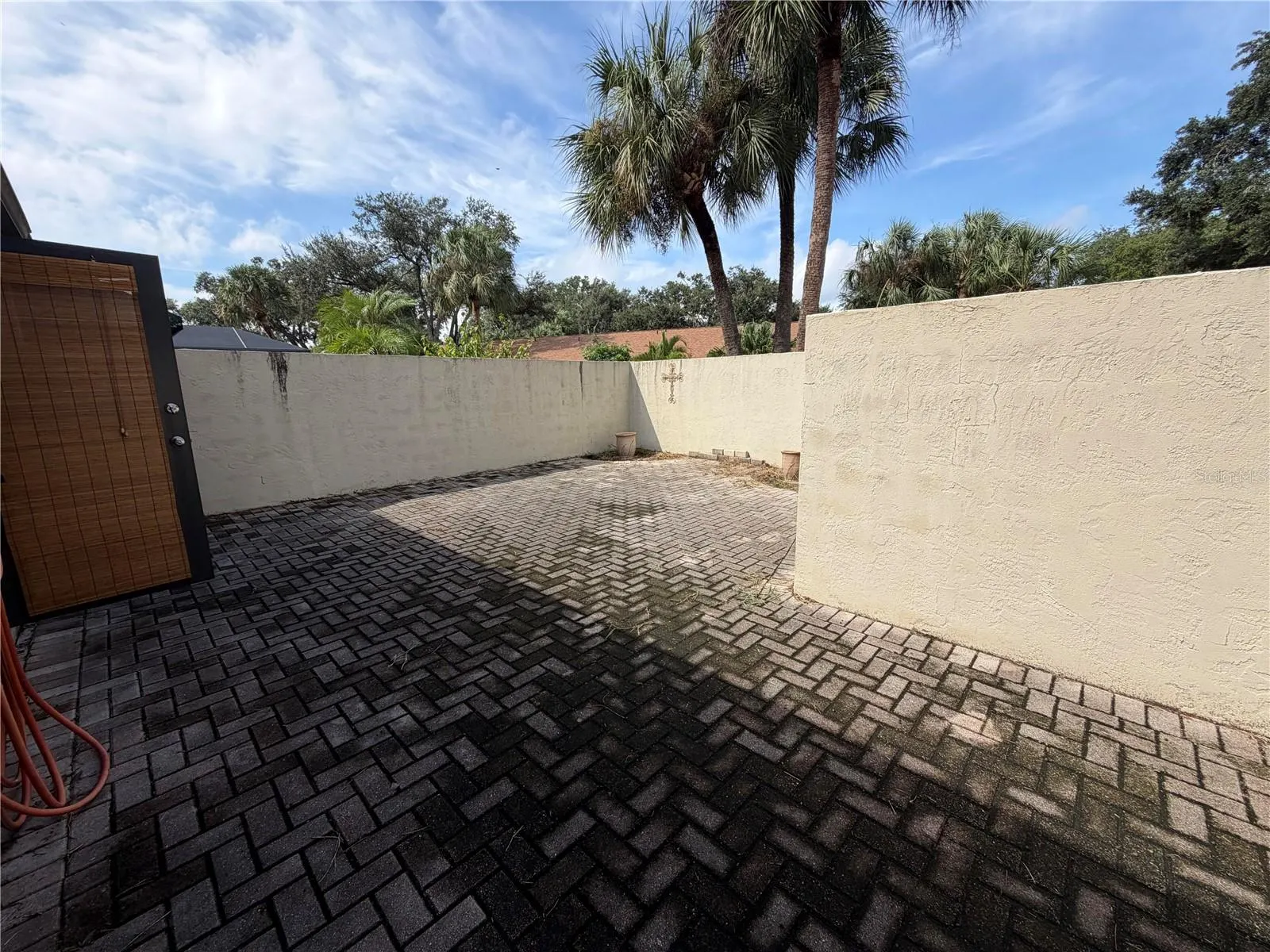 2904 OAK LN