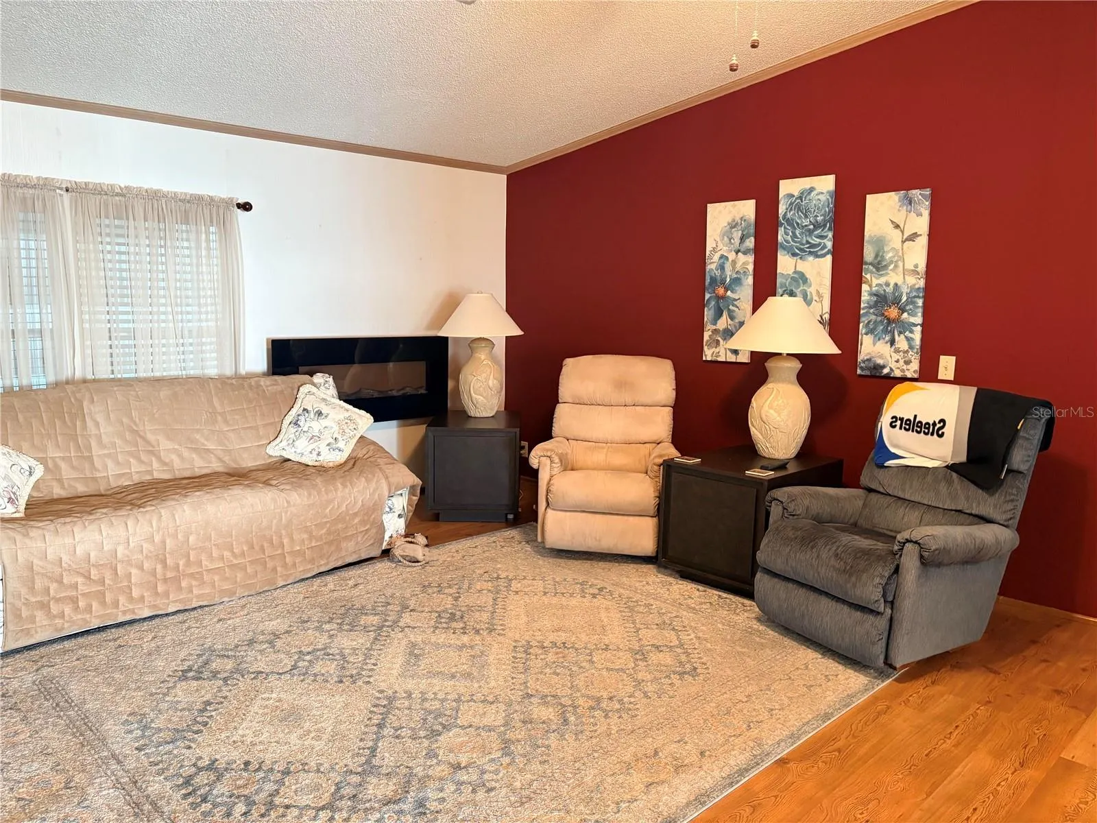 3062 ARTESIAN LN
