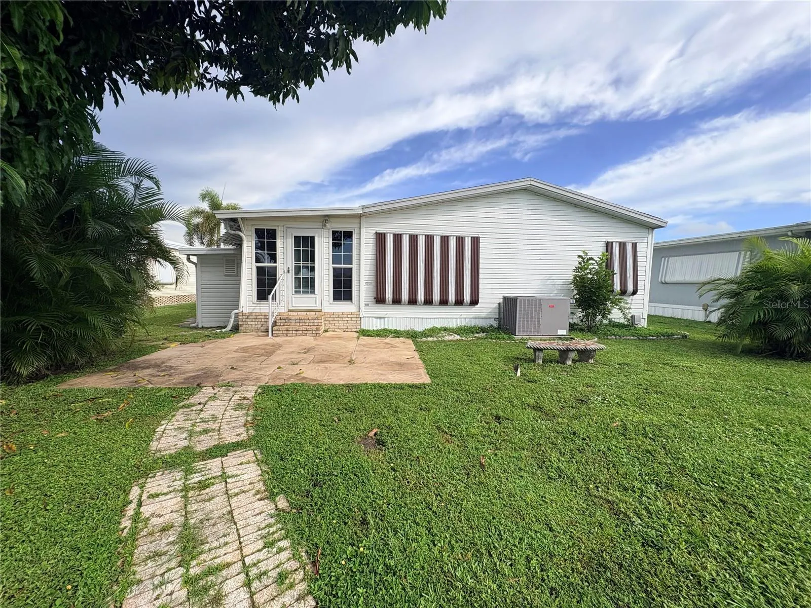 3062 ARTESIAN LN