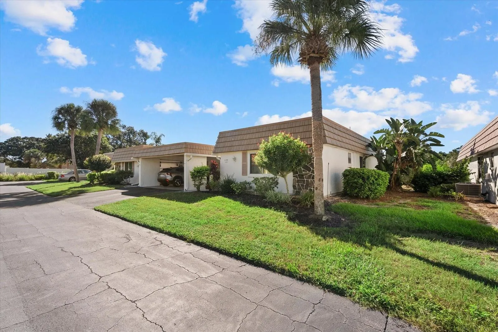 2320 AQUABLUFF PL #V274 #V274