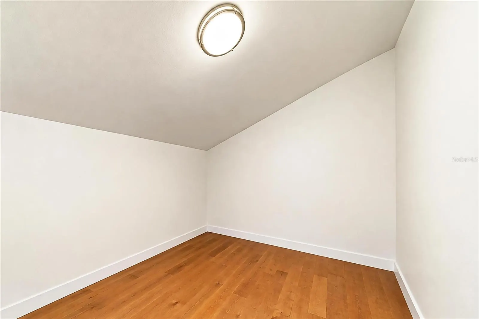 2403 ARBORETUM CIR #29 #29