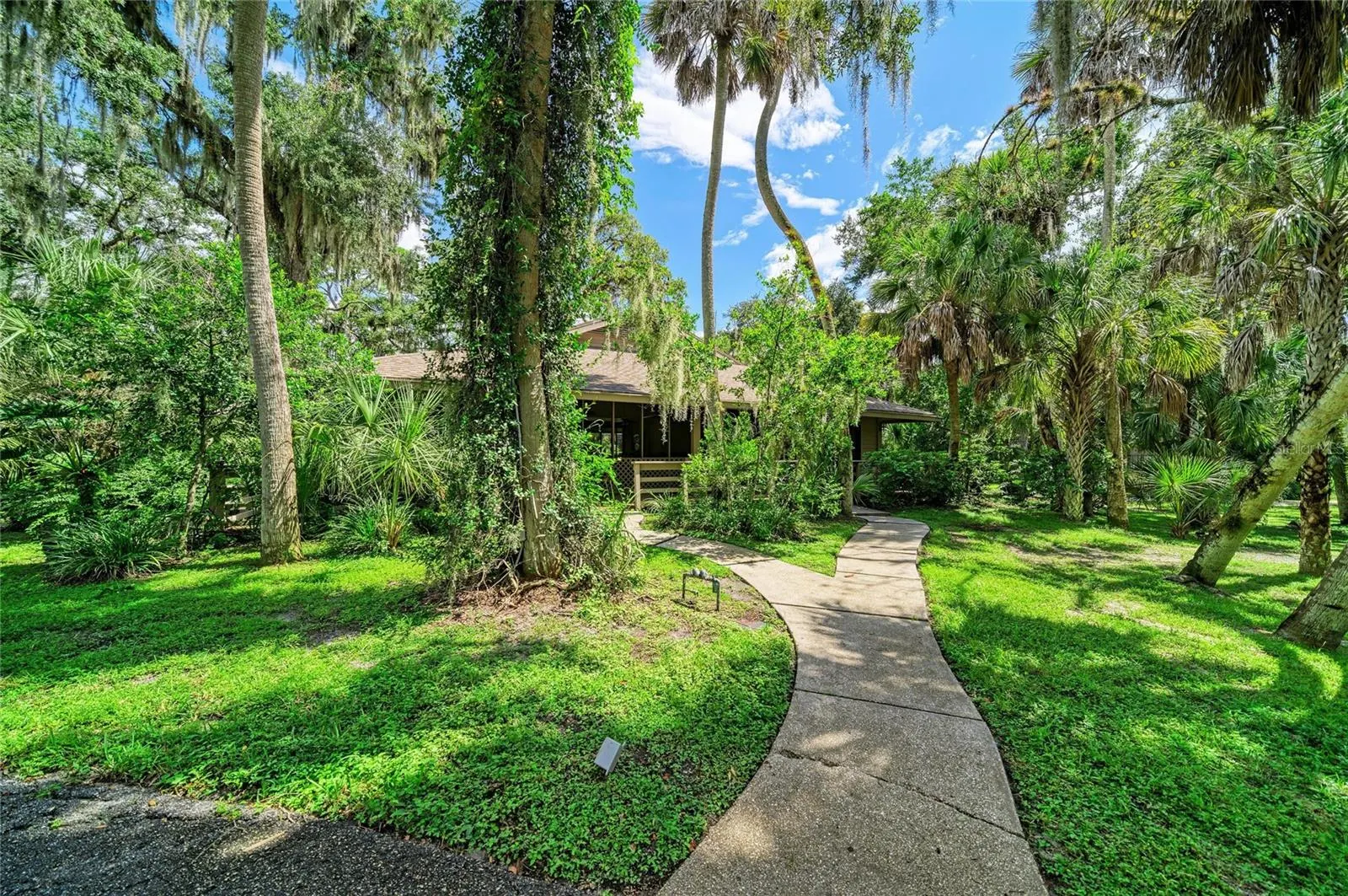2403 ARBORETUM CIR #29 #29
