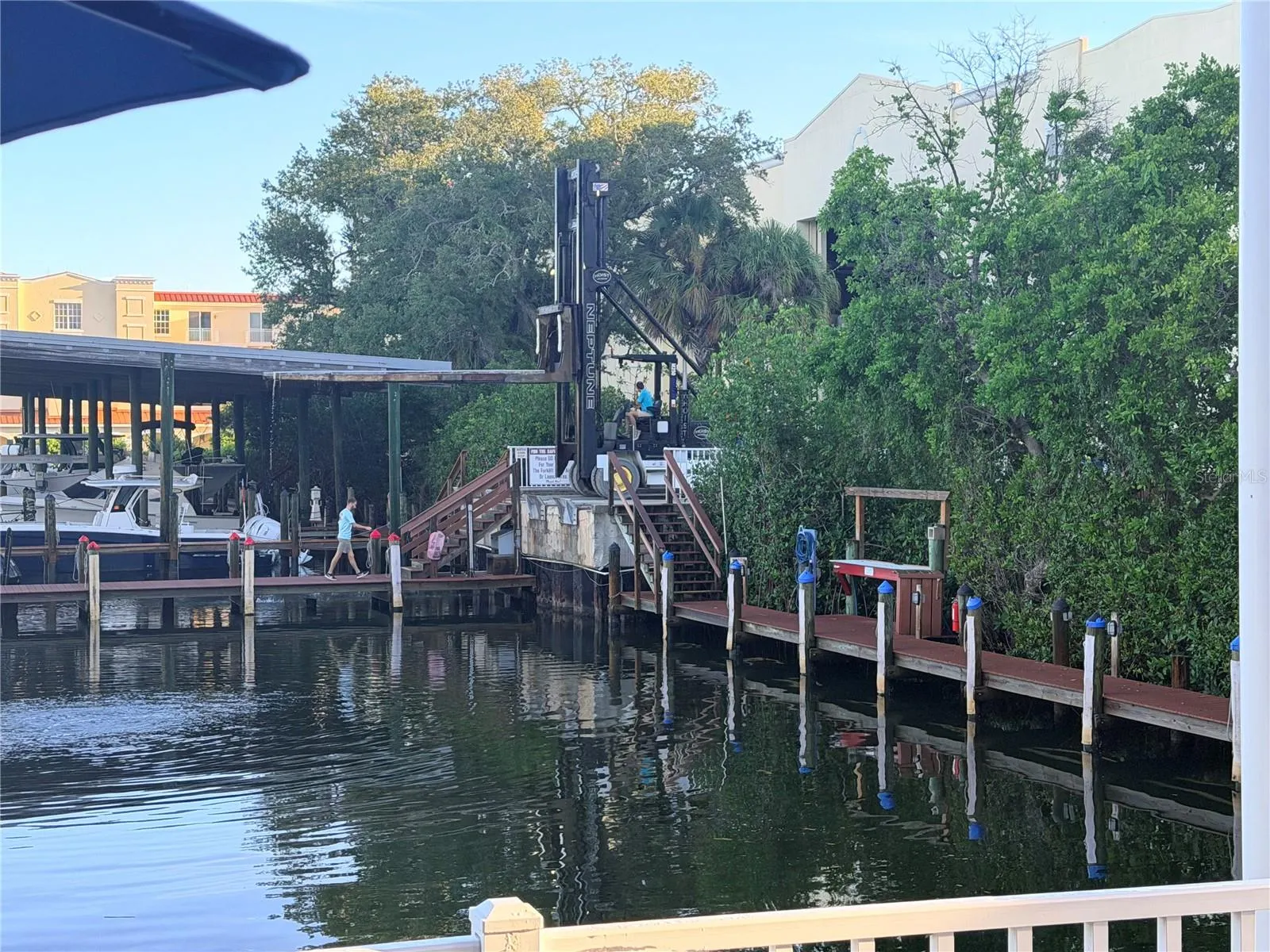 570 BLACKBURN POINT RD #Siesta 25 #Siesta 25