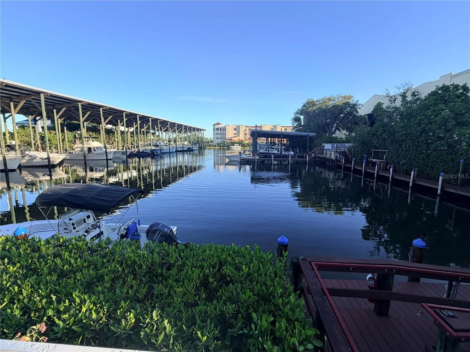 570 BLACKBURN POINT RD #Siesta 25 #Siesta 25