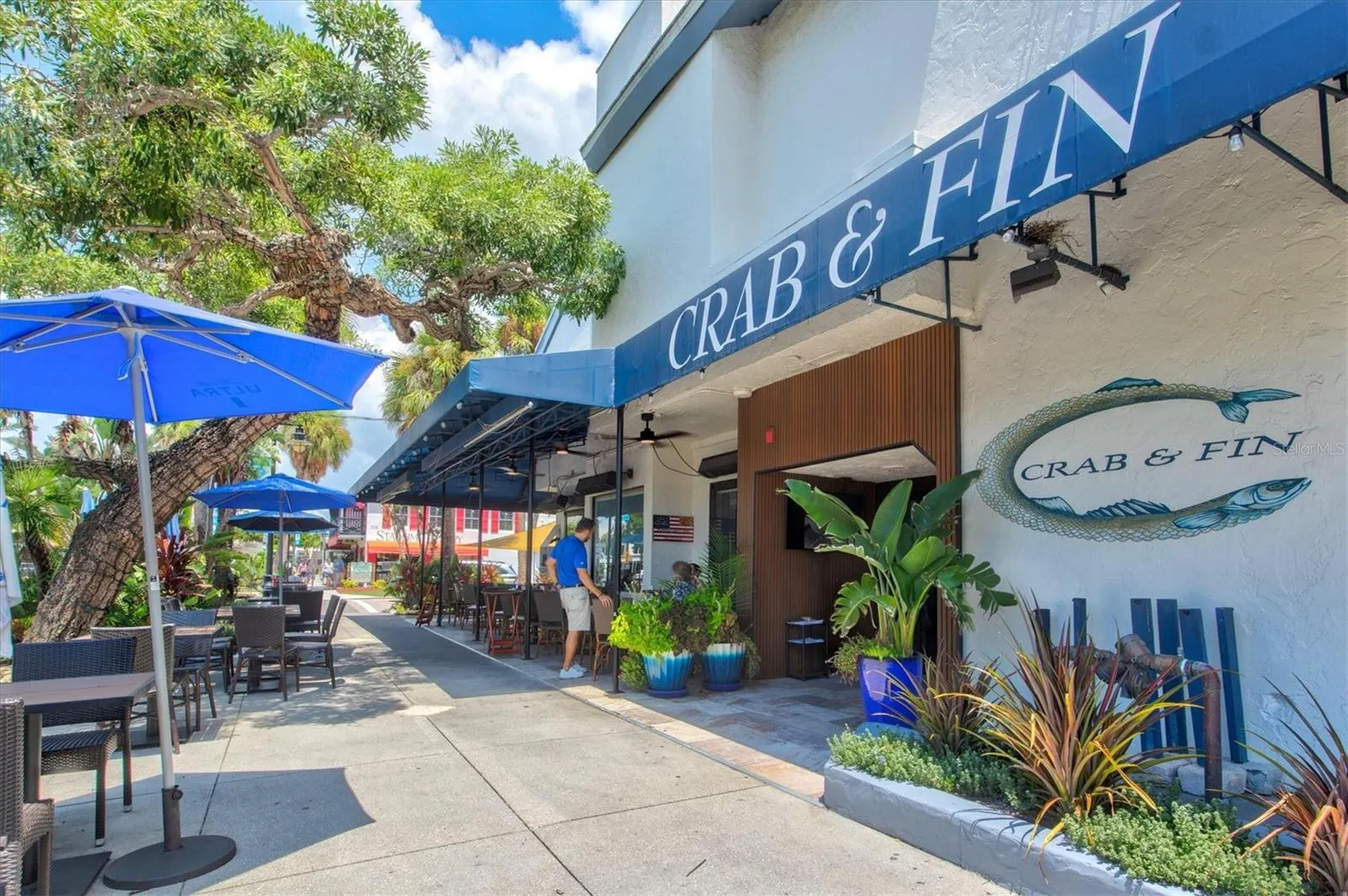 4805 OCEAN BLVD