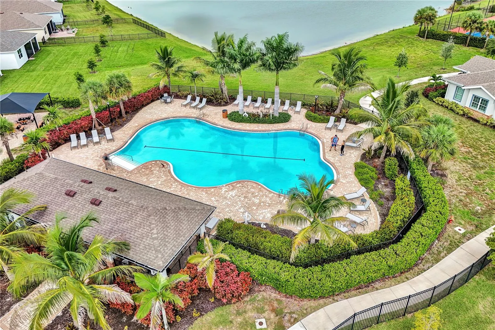 447 SPRING HILL LAKE LOOP