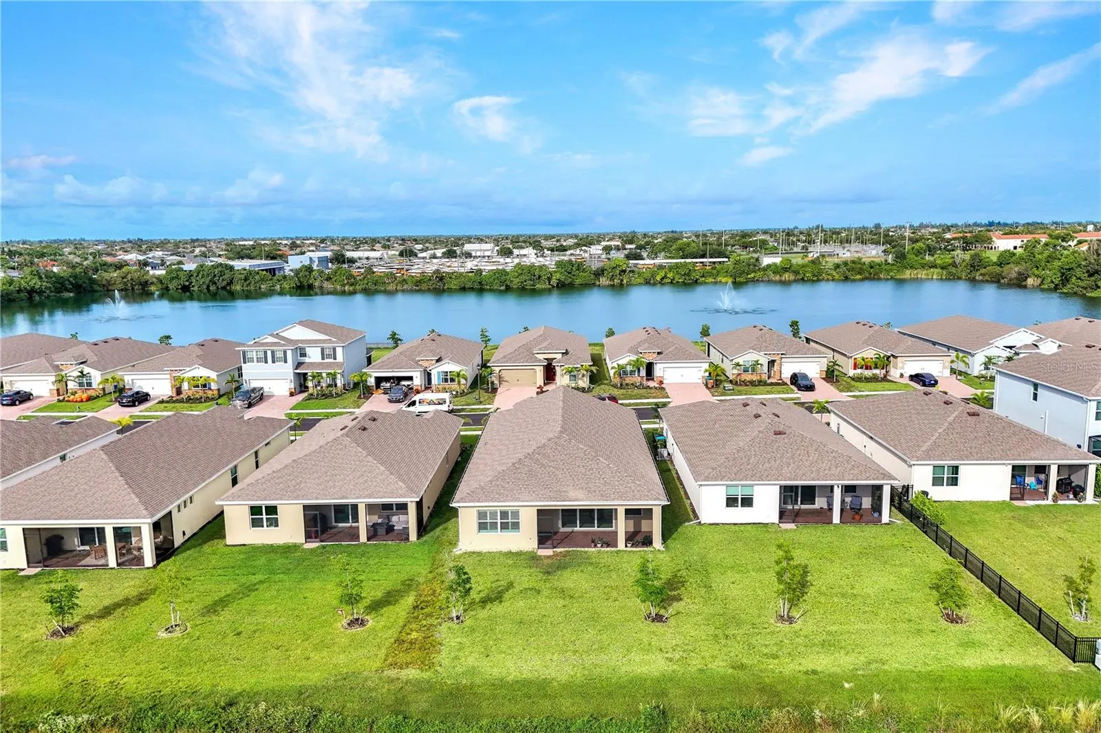 447 SPRING HILL LAKE LOOP