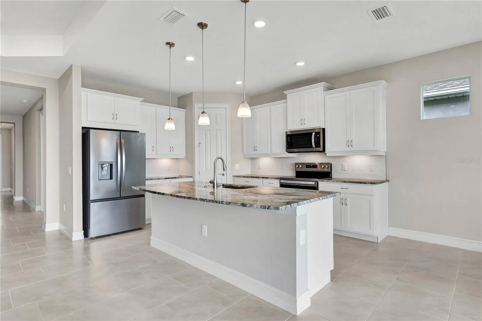 447 SPRING HILL LAKE LOOP