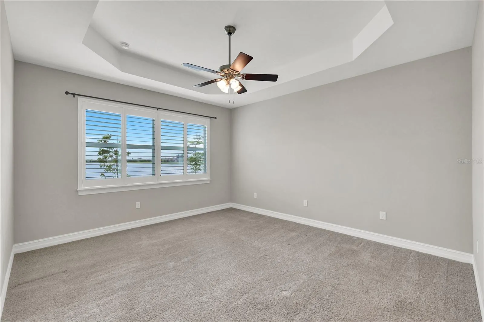 447 SPRING HILL LAKE LOOP