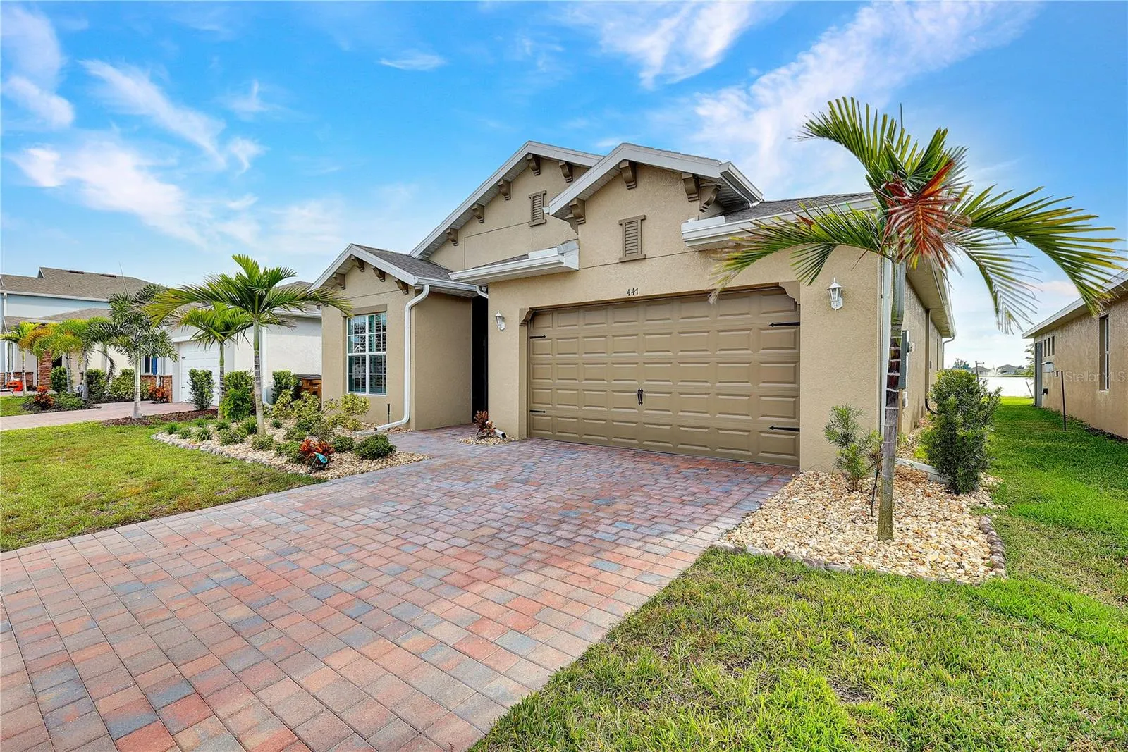 447 SPRING HILL LAKE LOOP