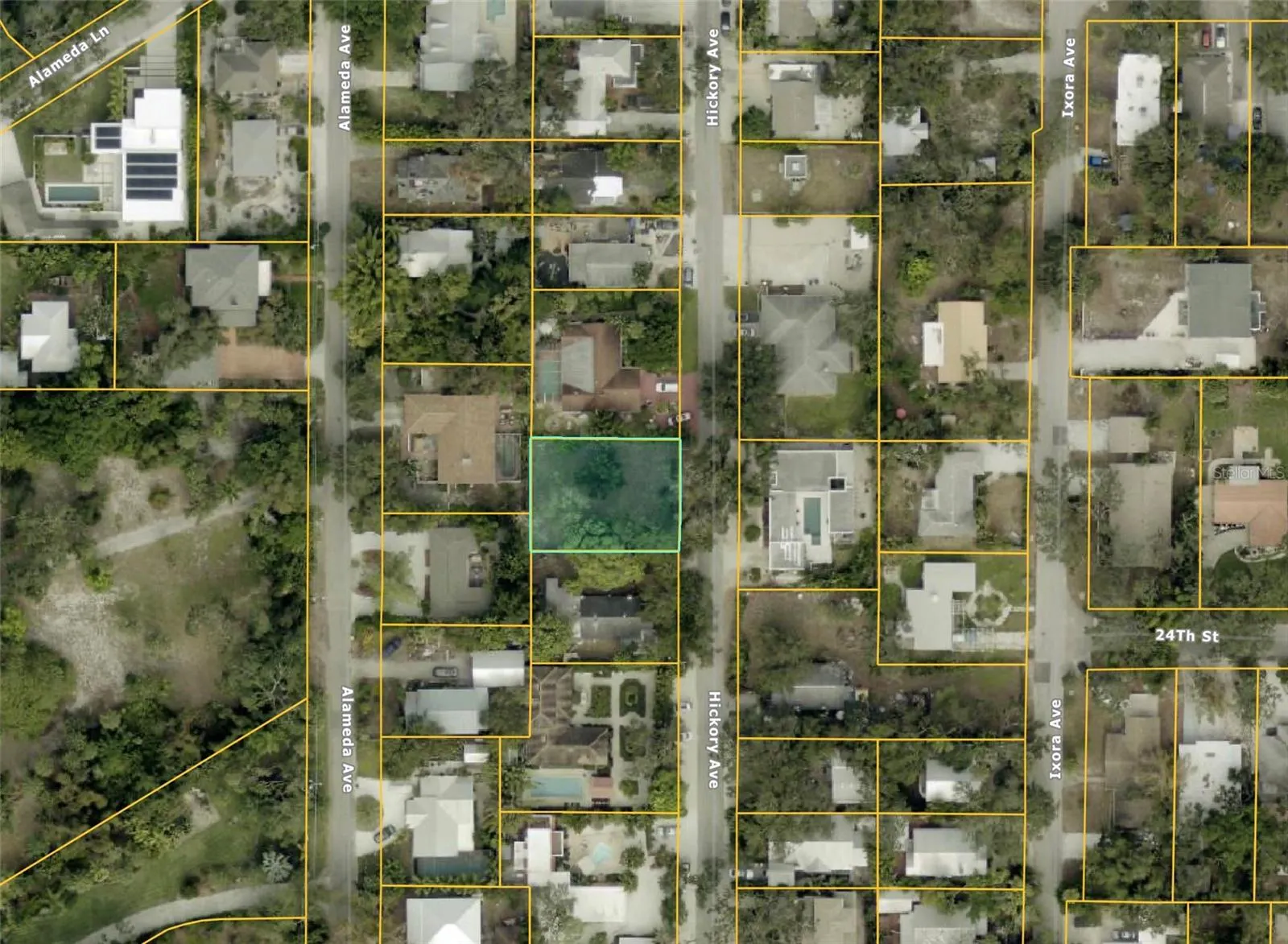 2423 HICKORY AVE