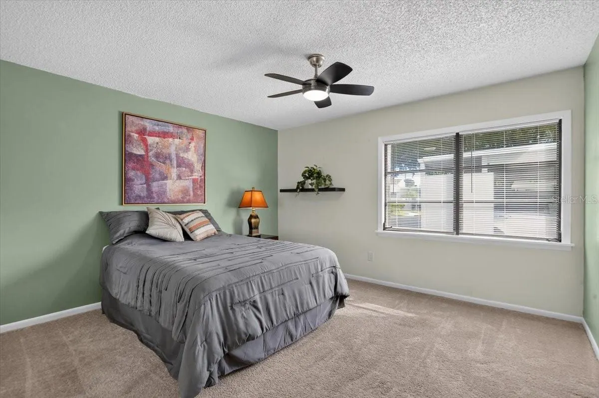 2319 LAKESIDE MEWS #B3 #B3
