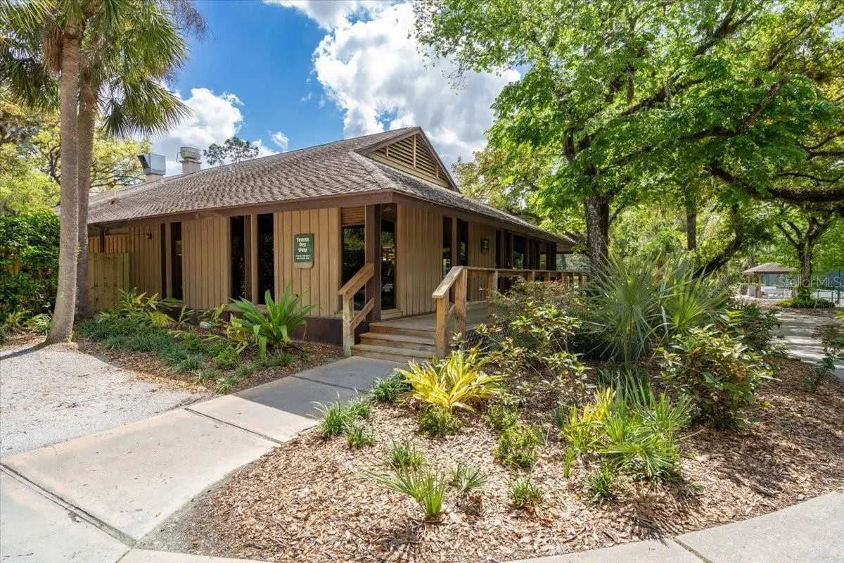 2319 LAKESIDE MEWS #B3 #B3