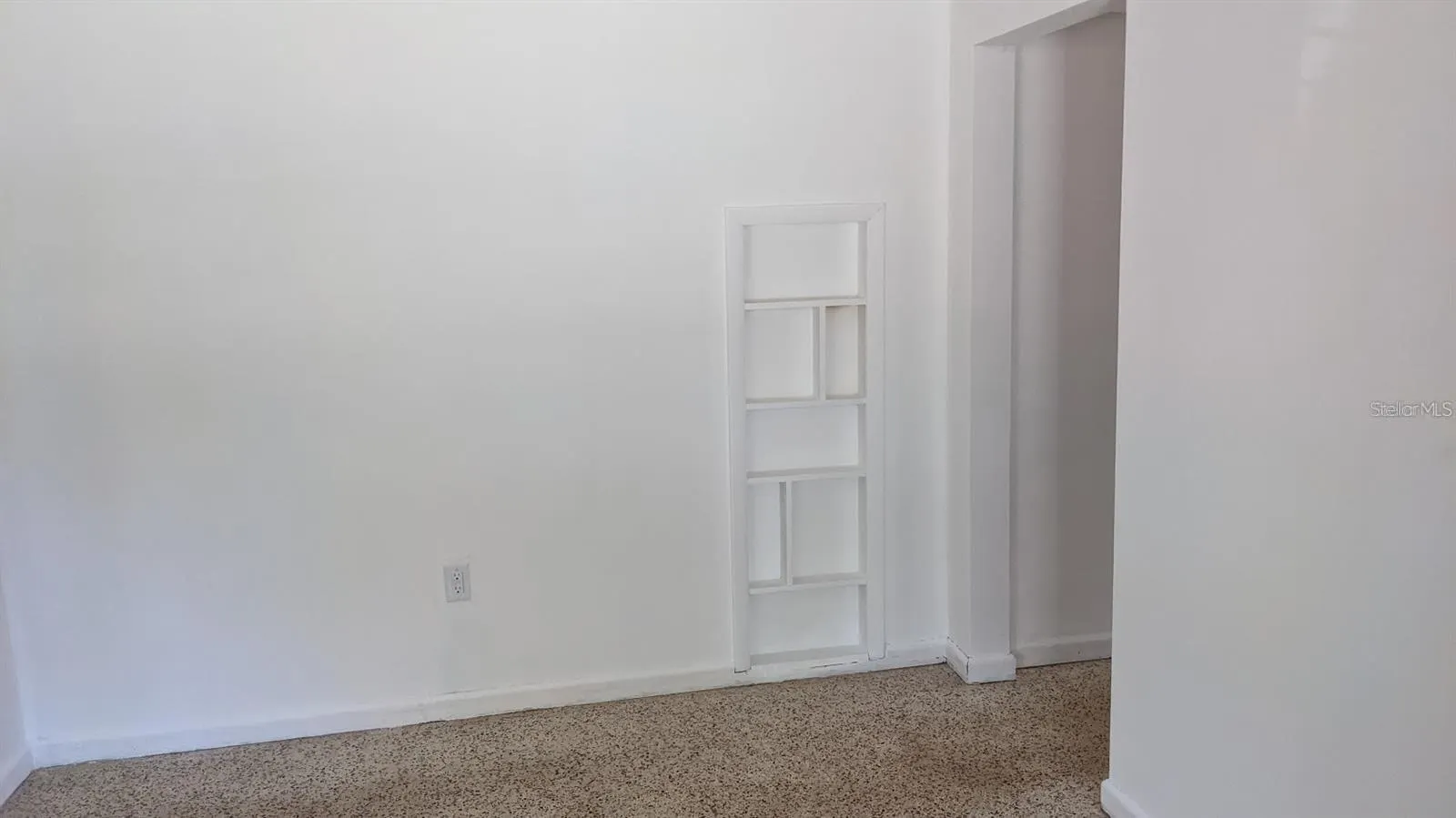 2104 PALM TER