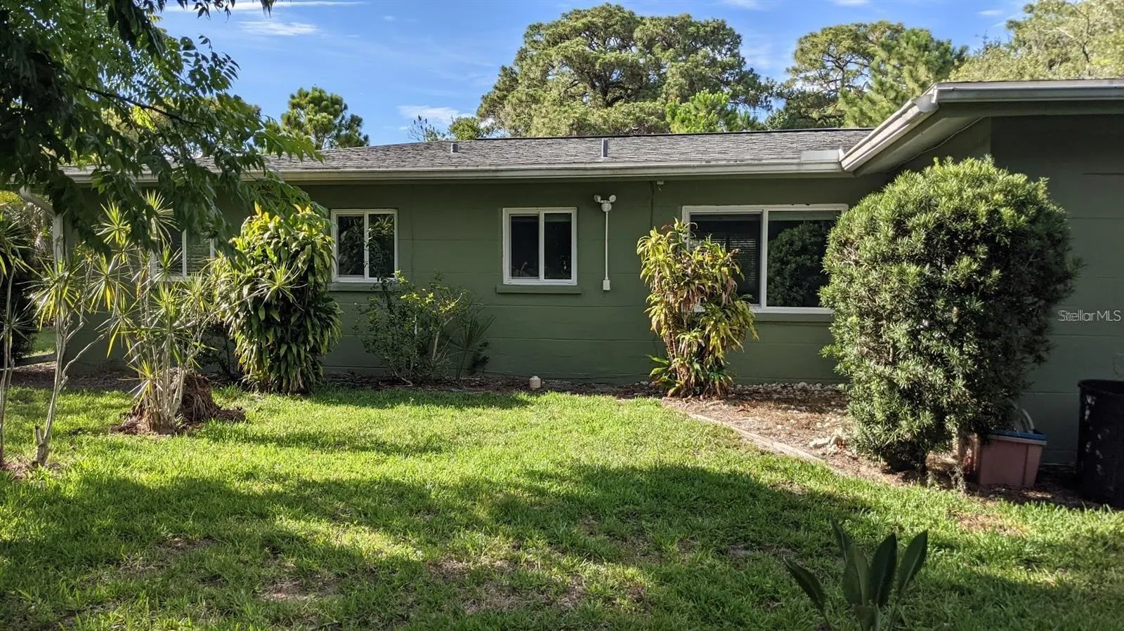 2104 PALM TER