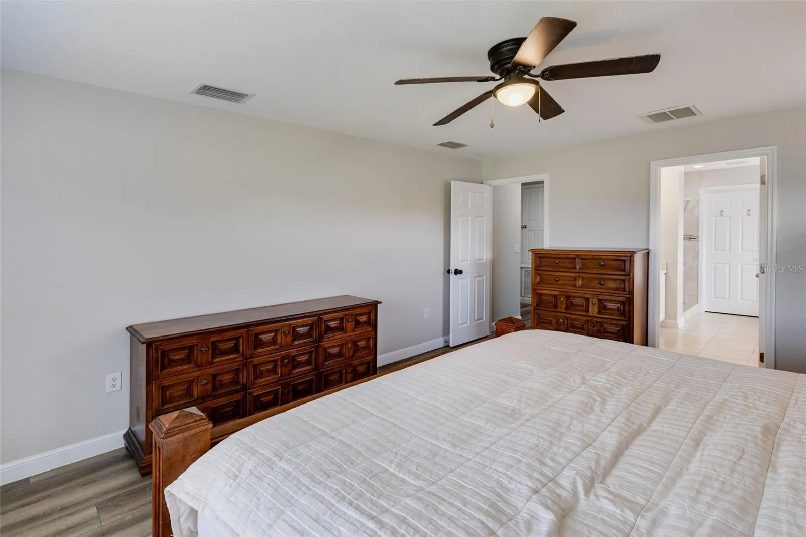 1732 NW 15TH TER
