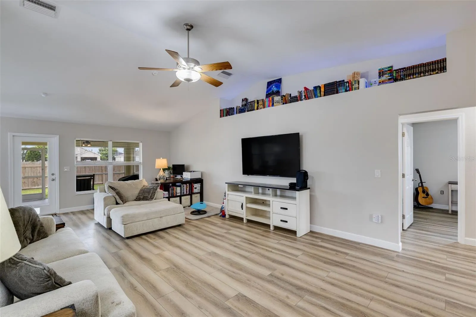 1732 NW 15TH TER