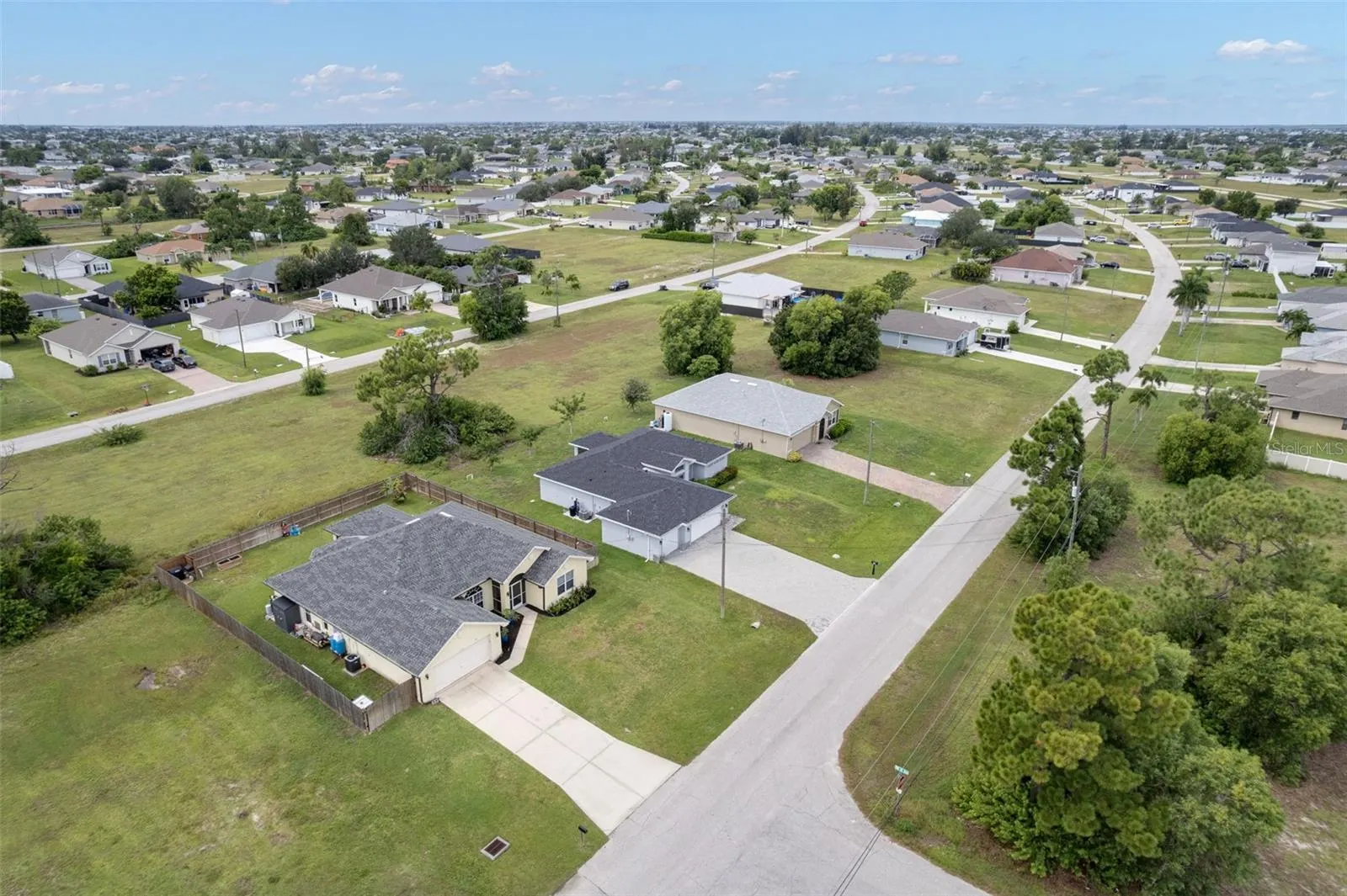 1732 NW 15TH TER