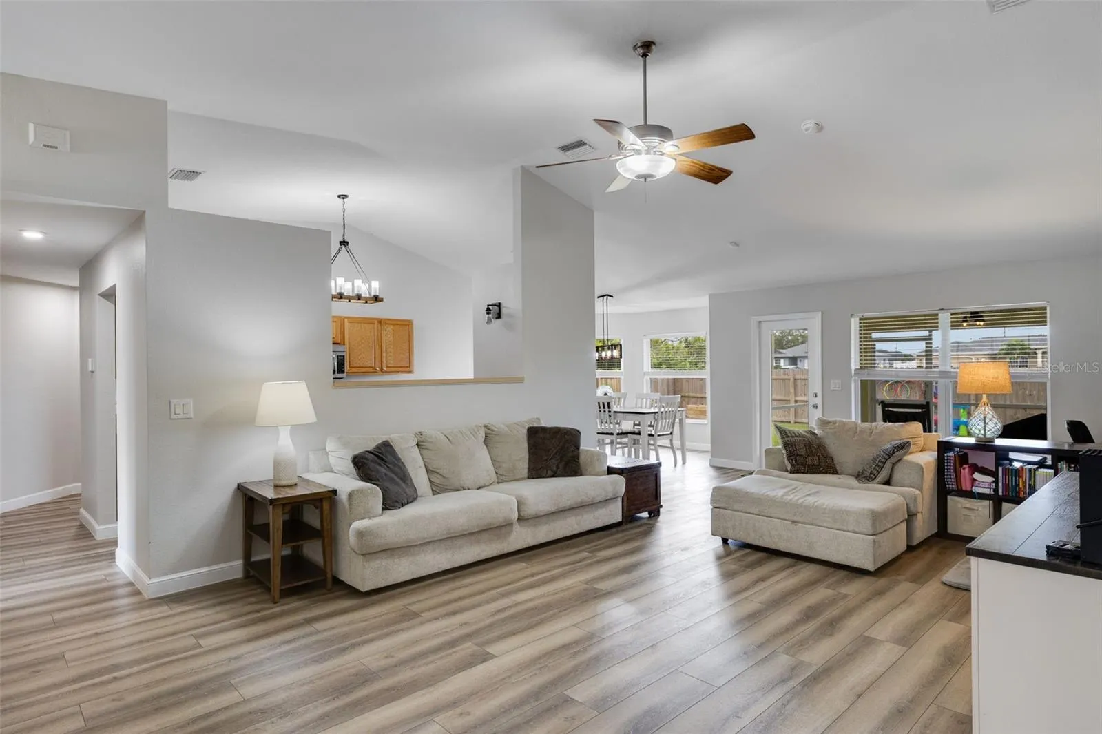 1732 NW 15TH TER