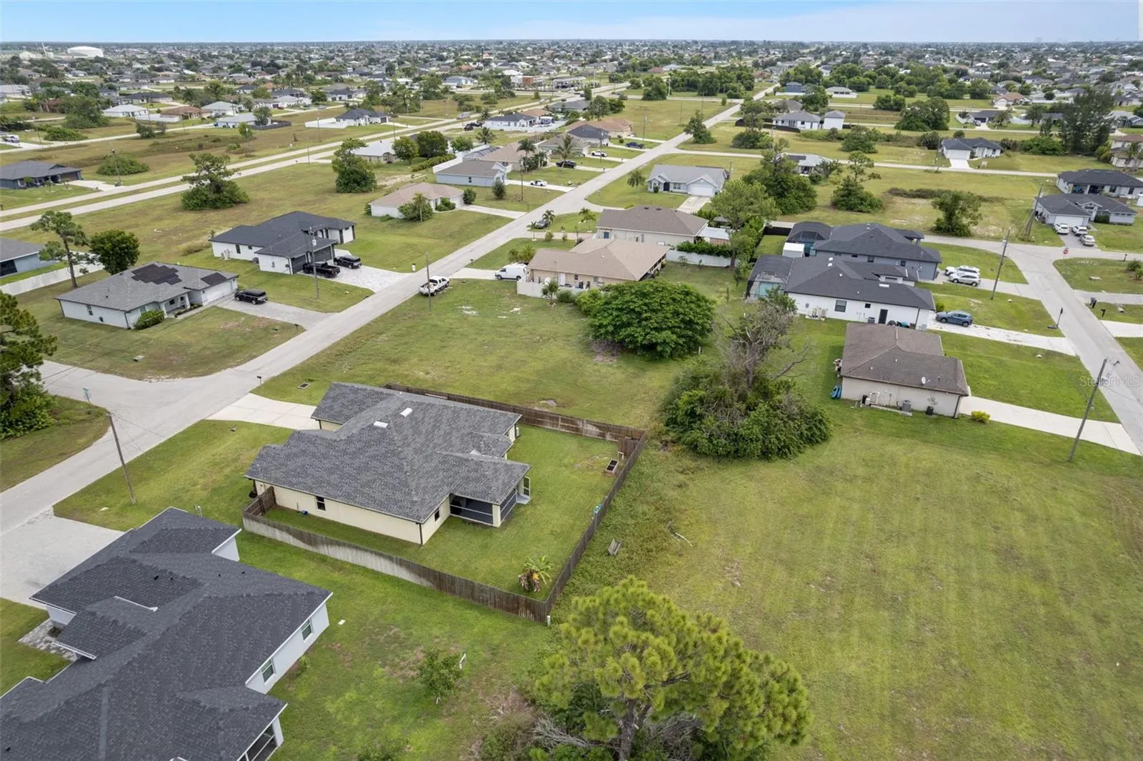 1732 NW 15TH TER