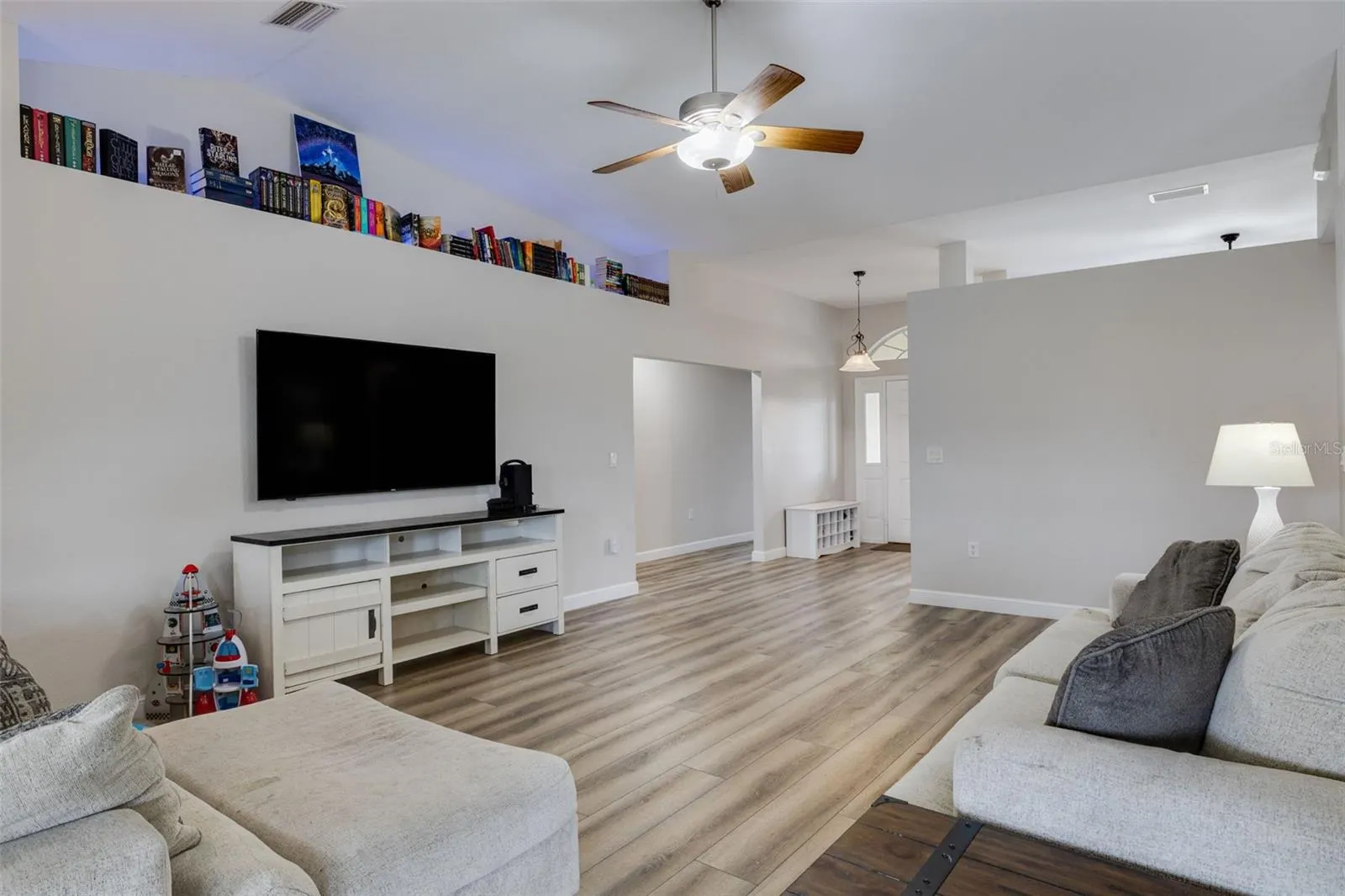 1732 NW 15TH TER