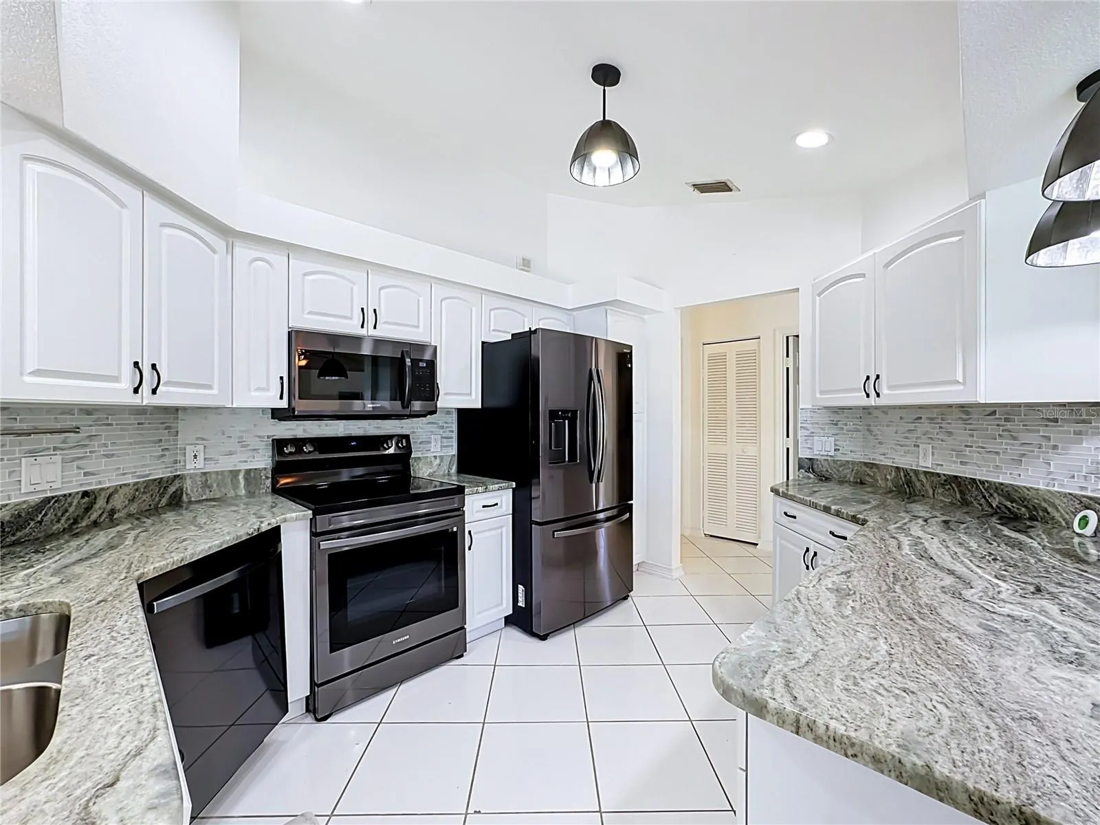 1169 GUILD ST