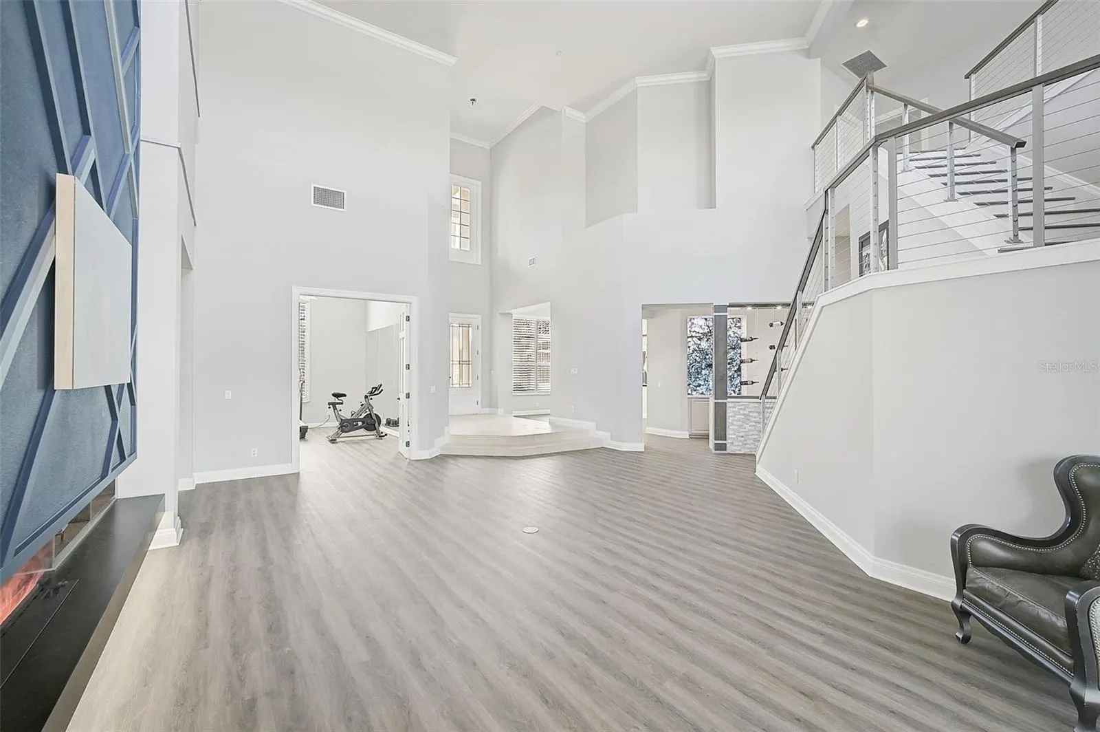 854 MACEWEN DR